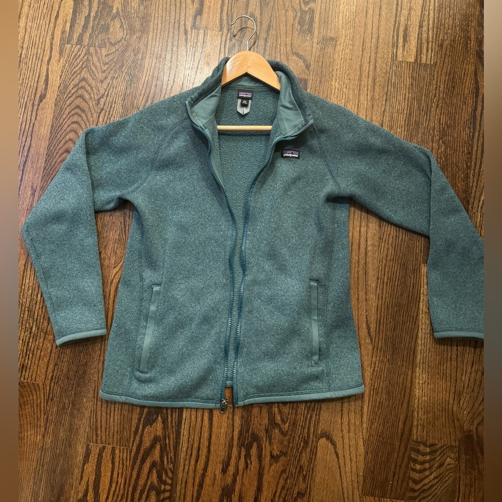 Patagonia Better Sweater jacket. Youth size XXL (16-18). Hunter Green.